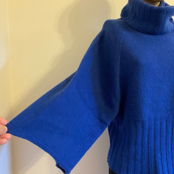 ARMANI COLLEZIONI Turtleneck sweater - Picture 3 of 3